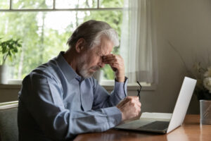 A man with vision loss who is considering laser cataract surgery.