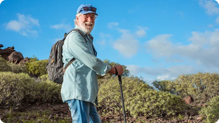 Man with diabetes exercising outdoors.