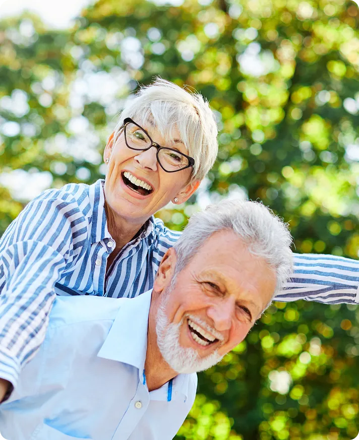 Desert Vision Center in Rancho Mirage. Cataract Surgery in Coachella Valley. Woman with Computer Vision Syndrome corrects vision with Neurolens glasses.
